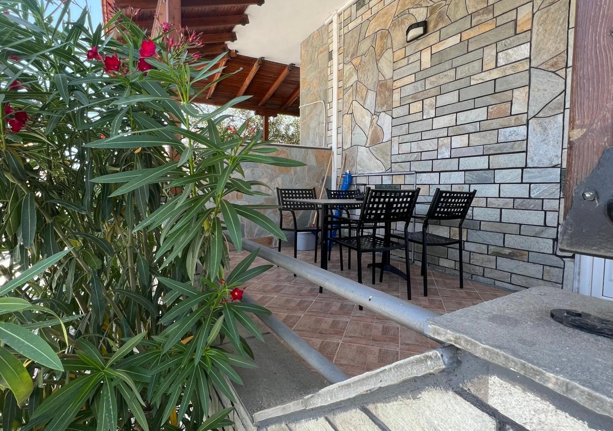 Villa Kostas Accommodations - Vrasná Kültér fotó